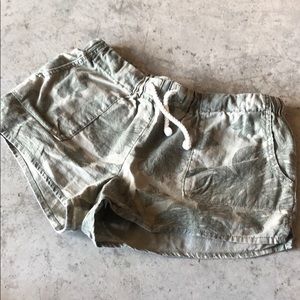 Tna shorts Aritzia